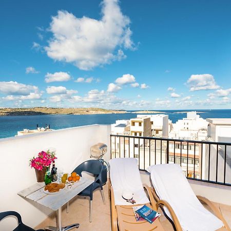 Penthouse With Seaview Terrace Apartment St. Paul's Bay Exterior photo